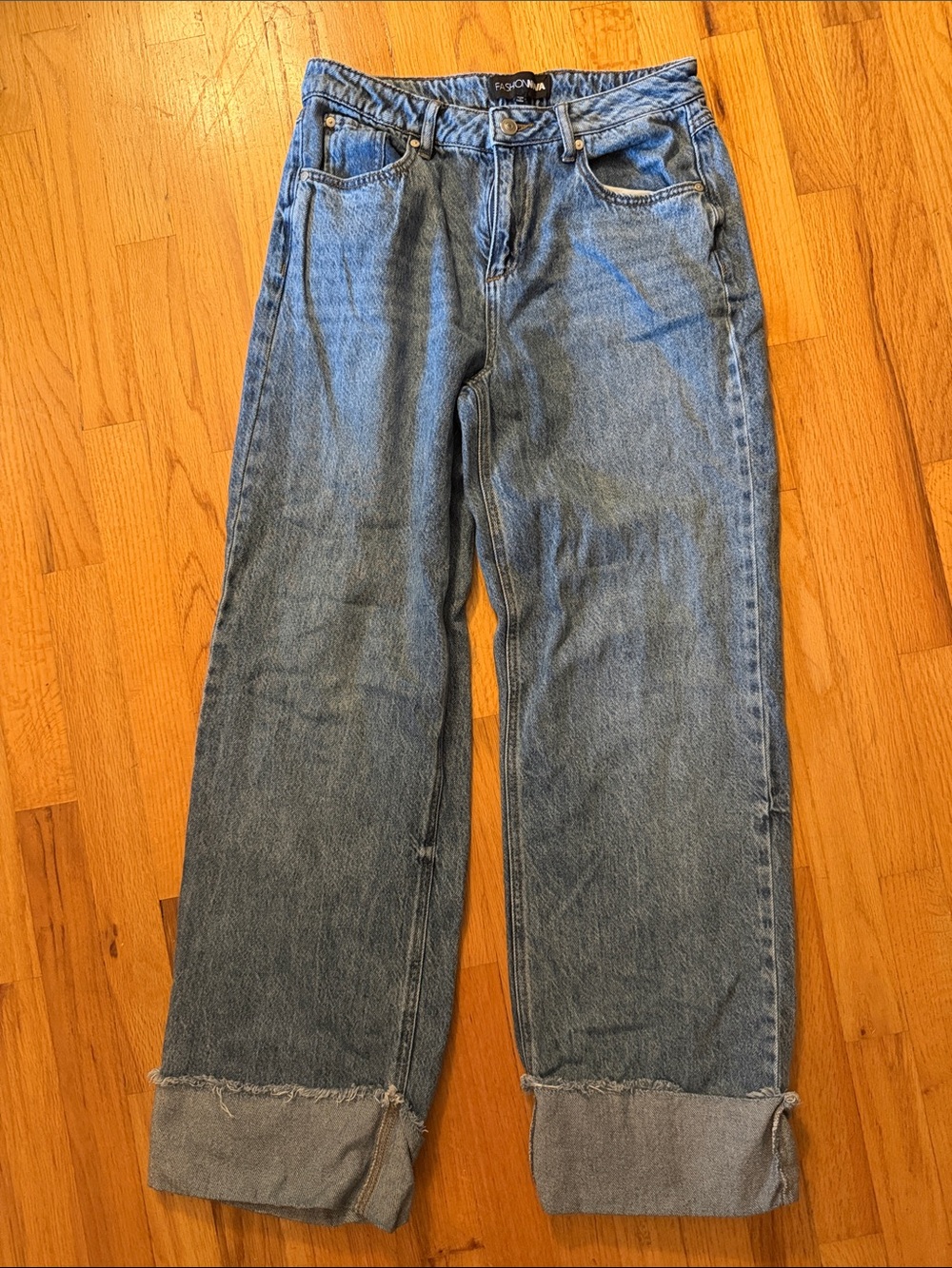 Fashion Nova cuff bottom jeans